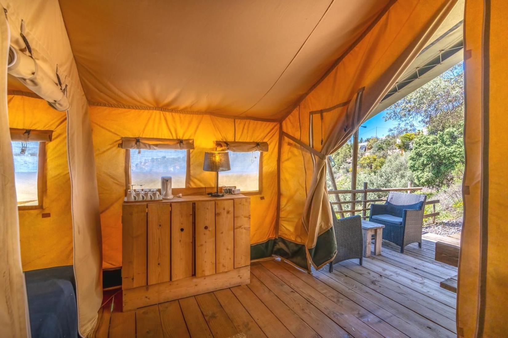 Campo Agave Luxury Tents Sayalonga Room photo